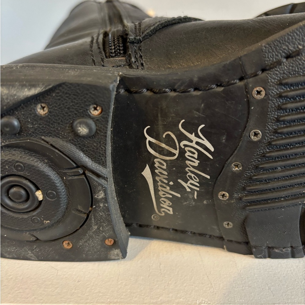 Women’s Tall Black Supple Leather Harley Davidson Buckle Boots - Picture 6 of 7